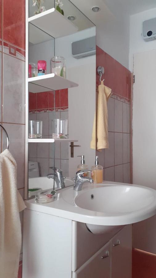 Apartman Kovacic - クニン エクステリア 写真